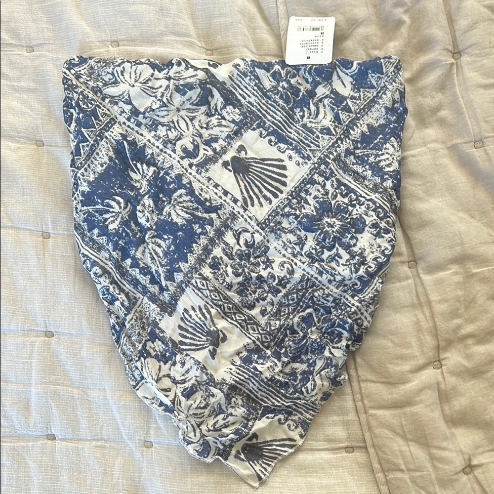 NWT free people Blue and White bandana top